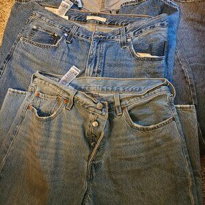 (3) pair of Levi jeans